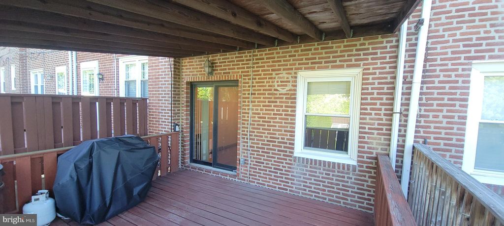 Photo of 142 Westbrook Drive, CLIFTON HEIGHTS, PA 19018 (MLS # PADE2116344)