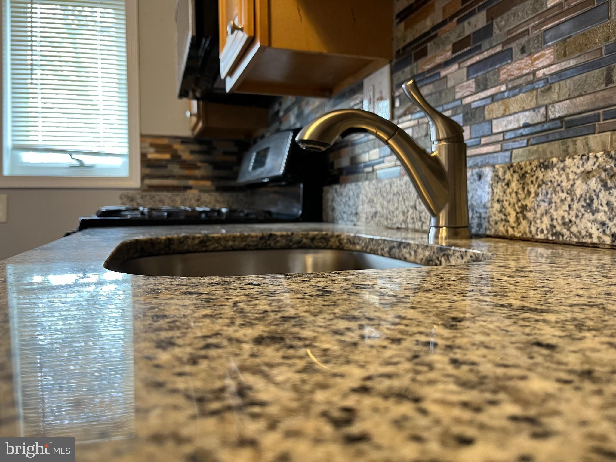 LEVINDALE - Residential Lease