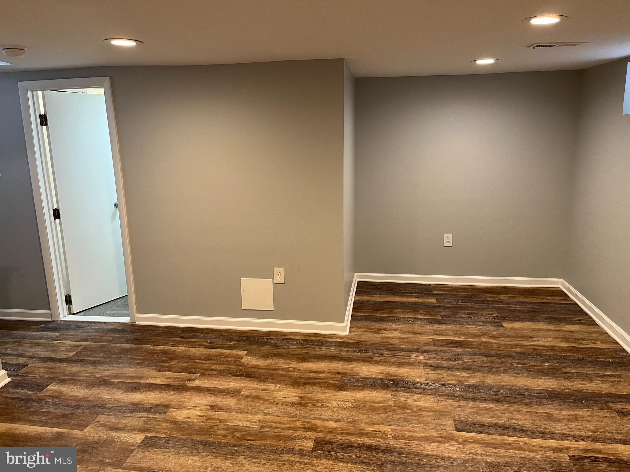 LEVINDALE - Residential Lease