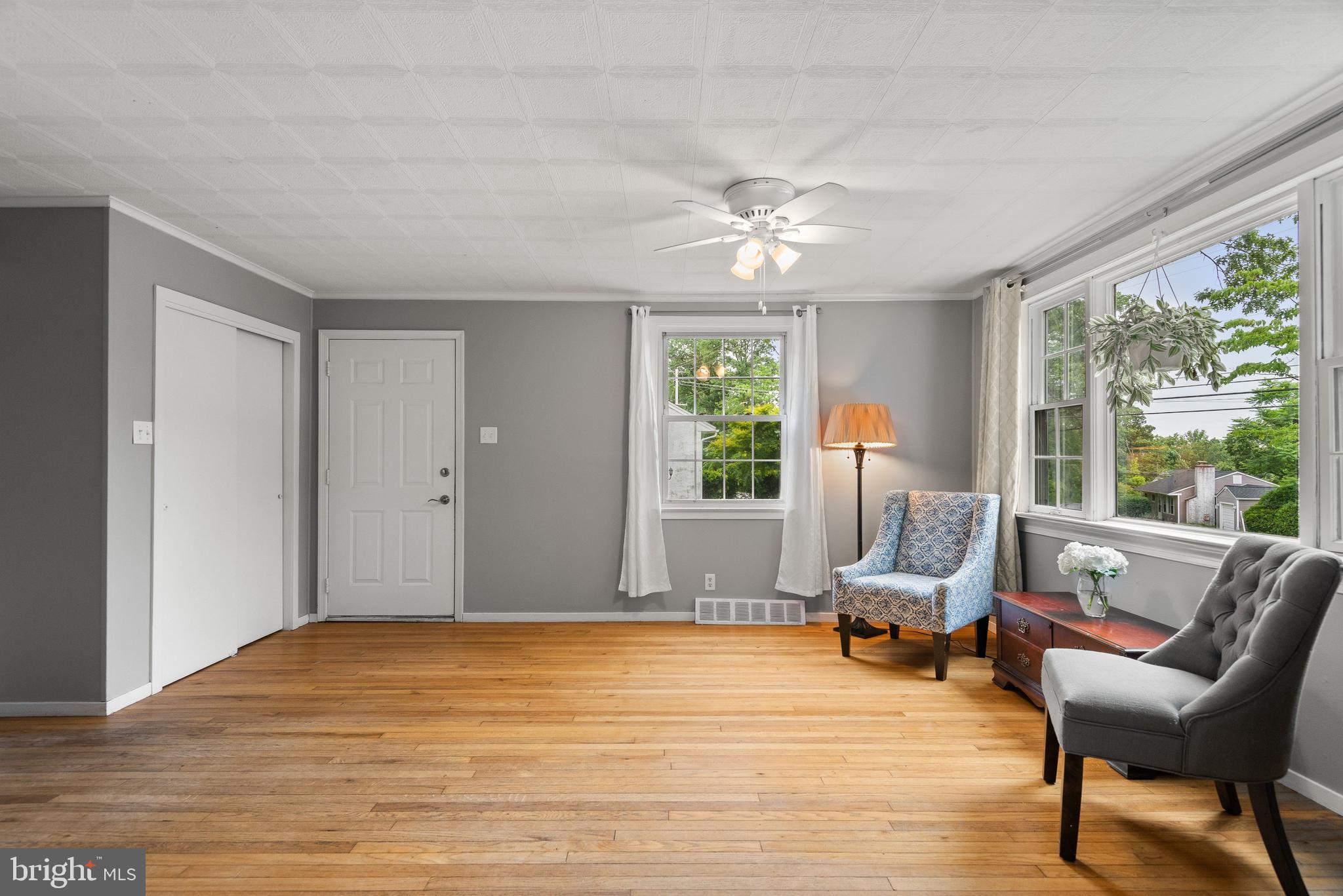 1306 BLACKHORSE HILL RD