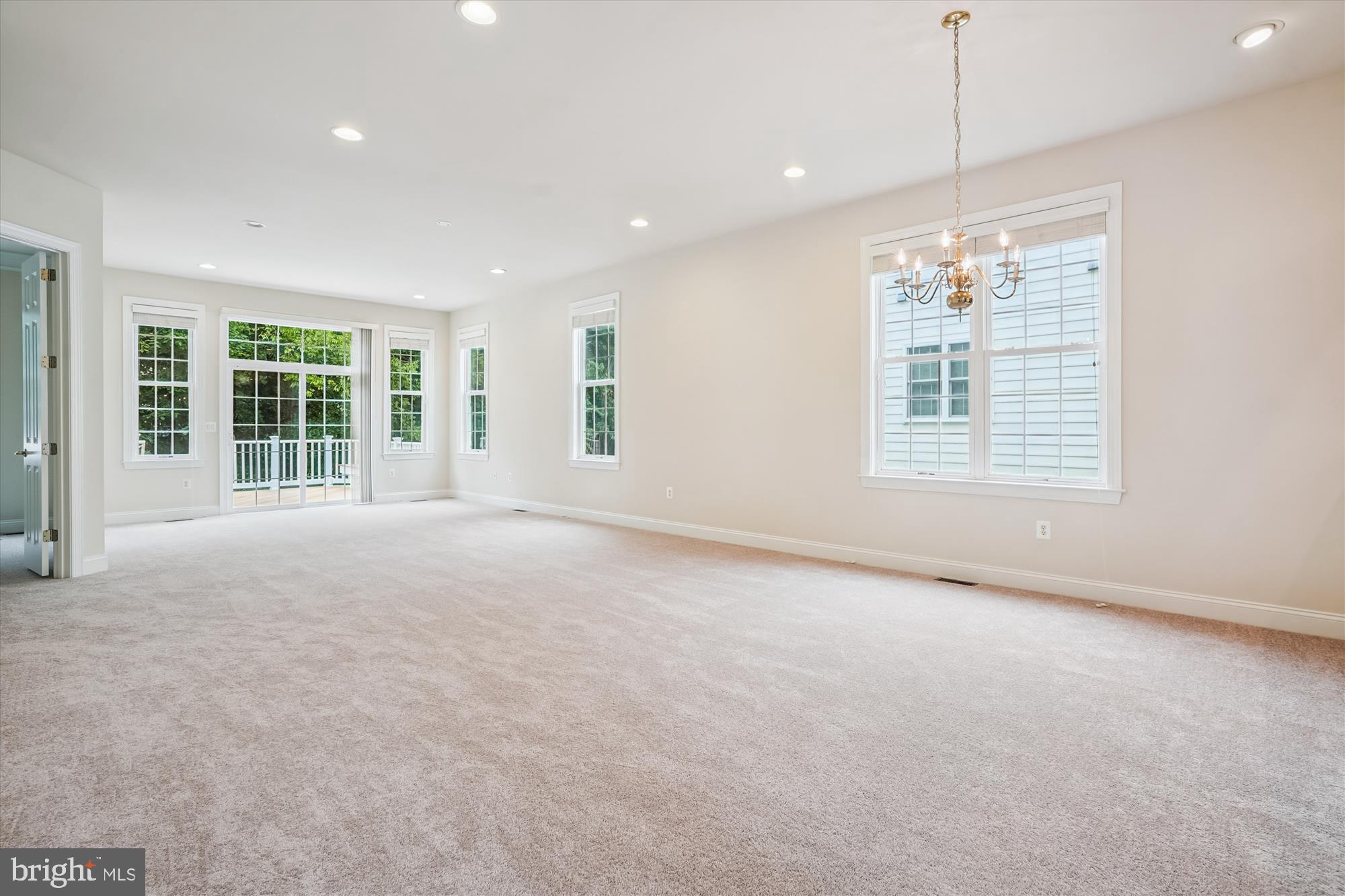 REGENCY AT DOMINION VALLEY - Residential