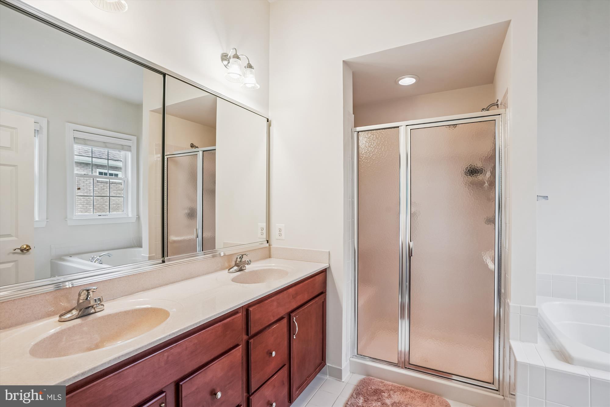 REGENCY AT DOMINION VALLEY - Residential