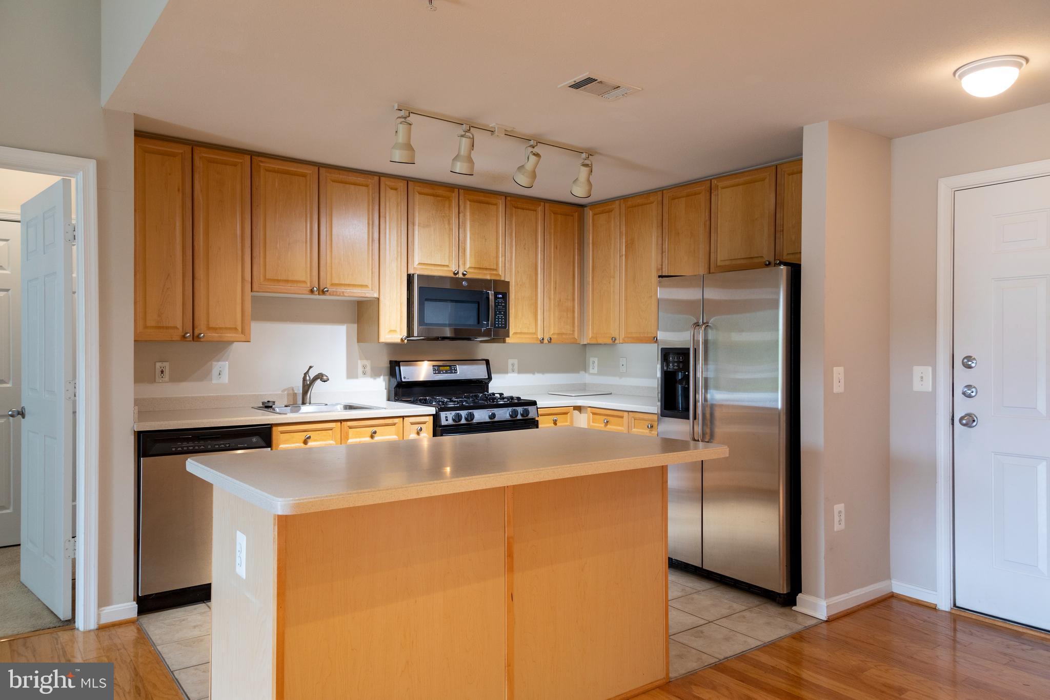 9480 VIRGINIA CENTER BOULEVARD 410