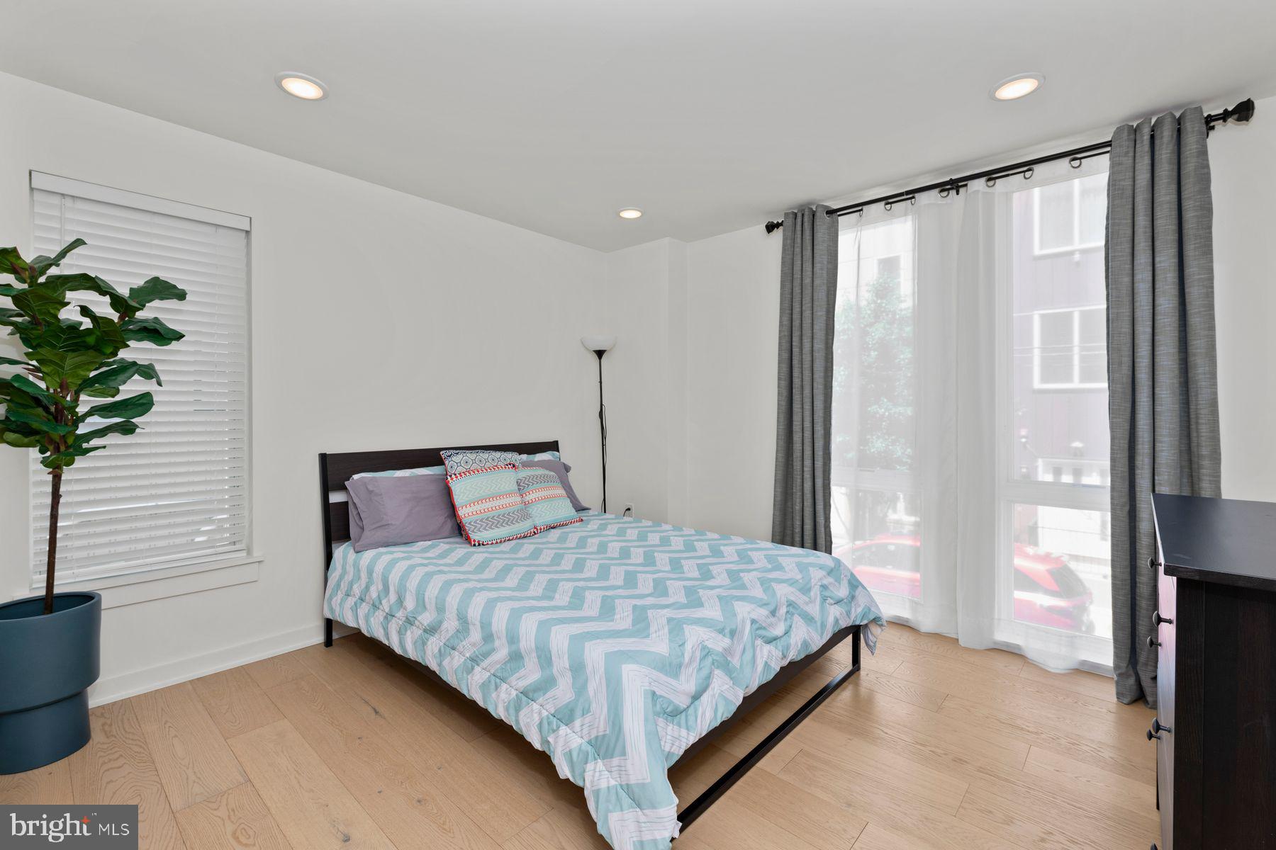 FRANCISVILLE - Residential