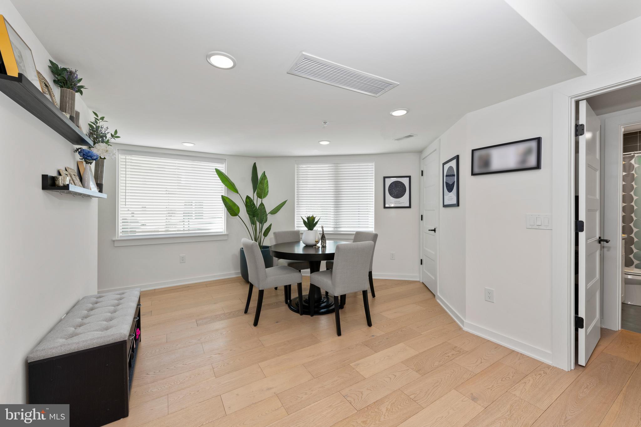 FRANCISVILLE - Residential