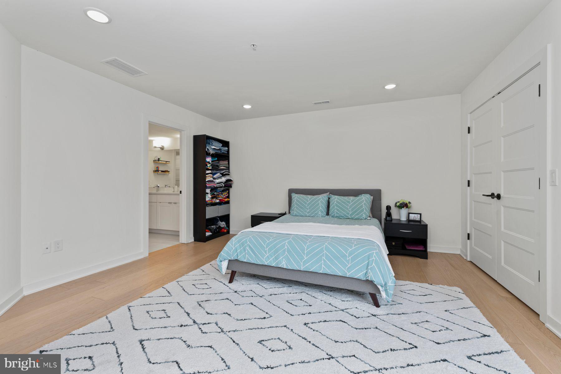 FRANCISVILLE - Residential