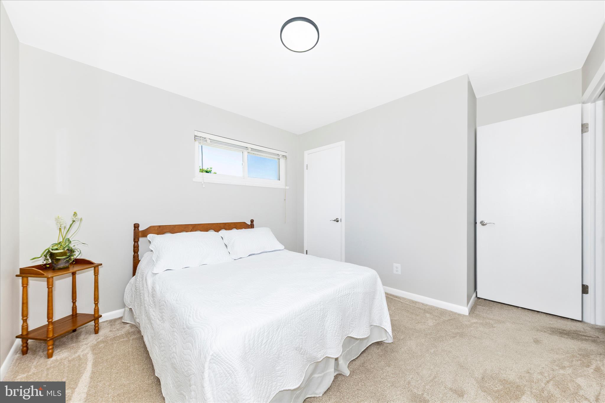 SPRINGBROOK KNOLLS - Residential