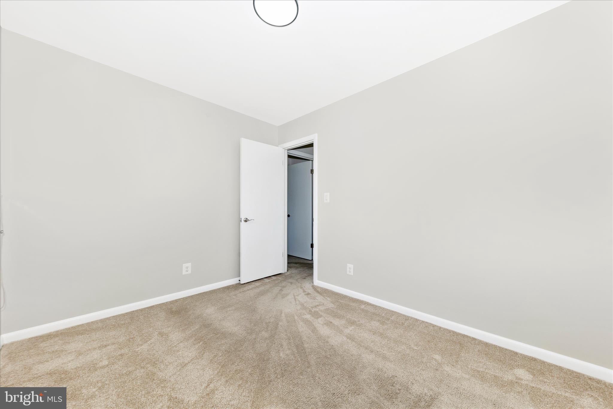 SPRINGBROOK KNOLLS - Residential