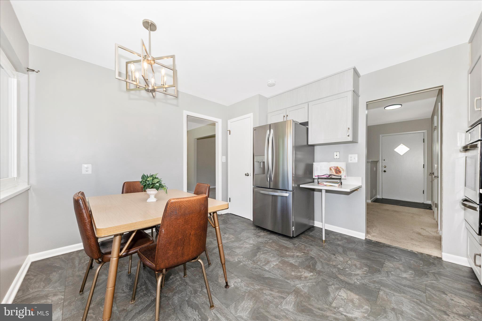 SPRINGBROOK KNOLLS - Residential