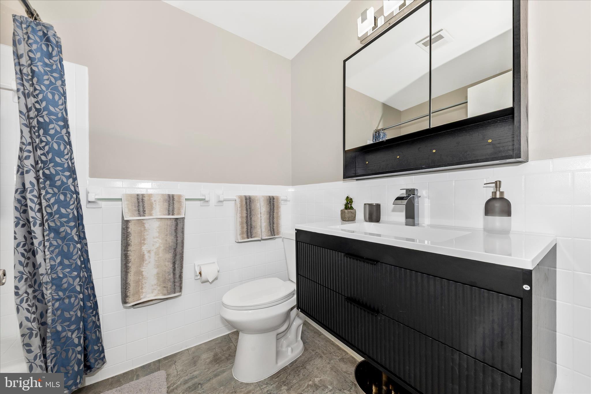 SPRINGBROOK KNOLLS - Residential