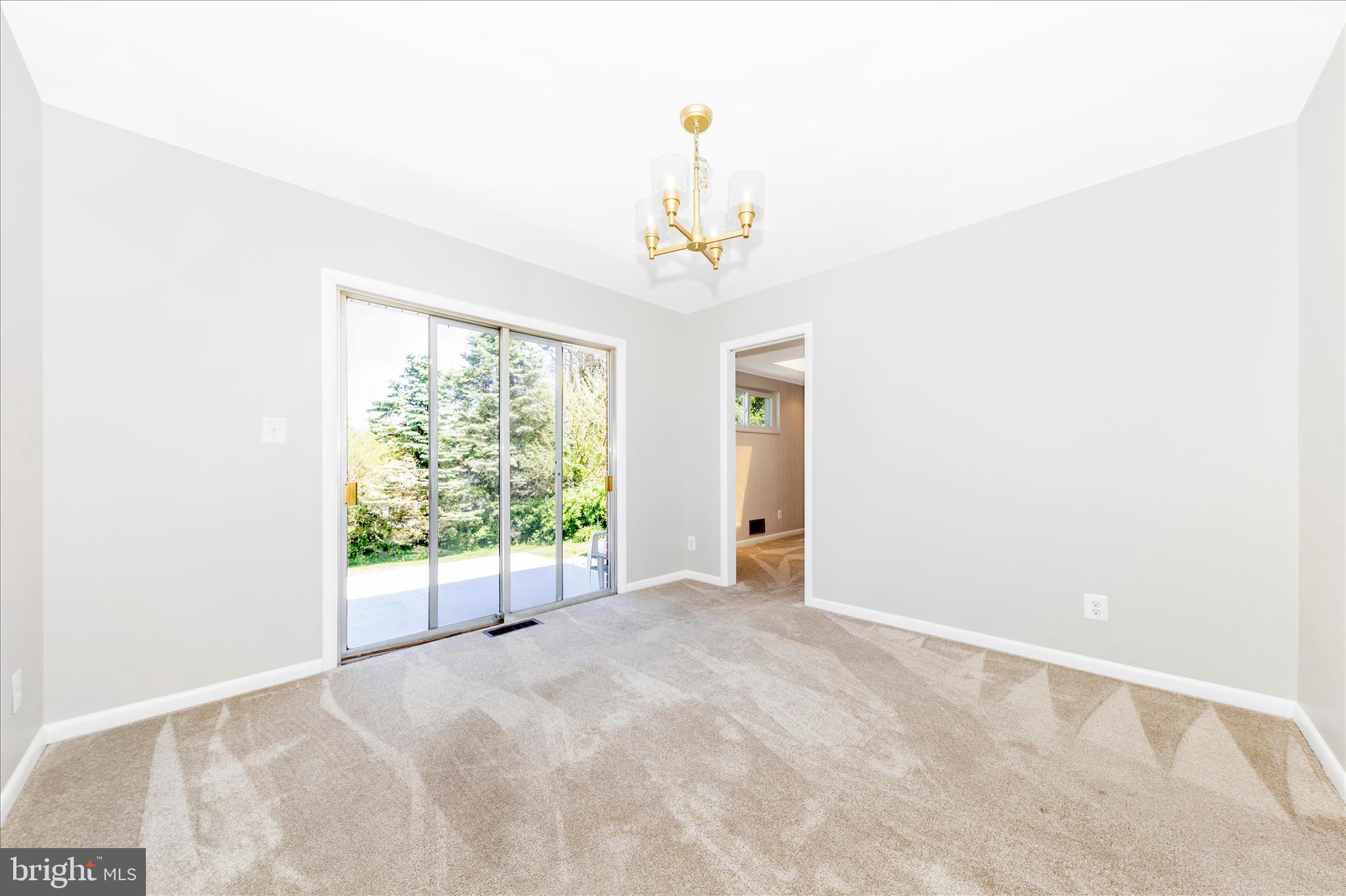 SPRINGBROOK KNOLLS - Residential