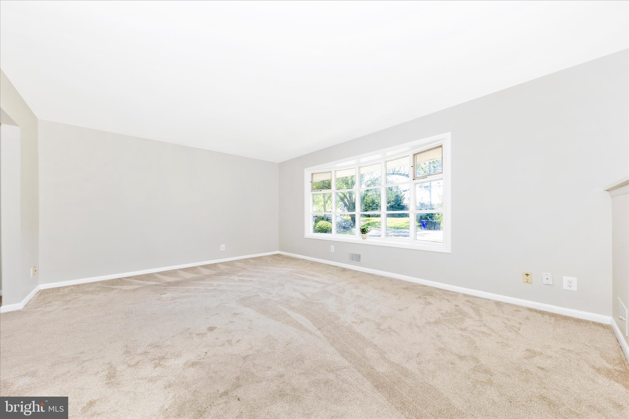 SPRINGBROOK KNOLLS - Residential
