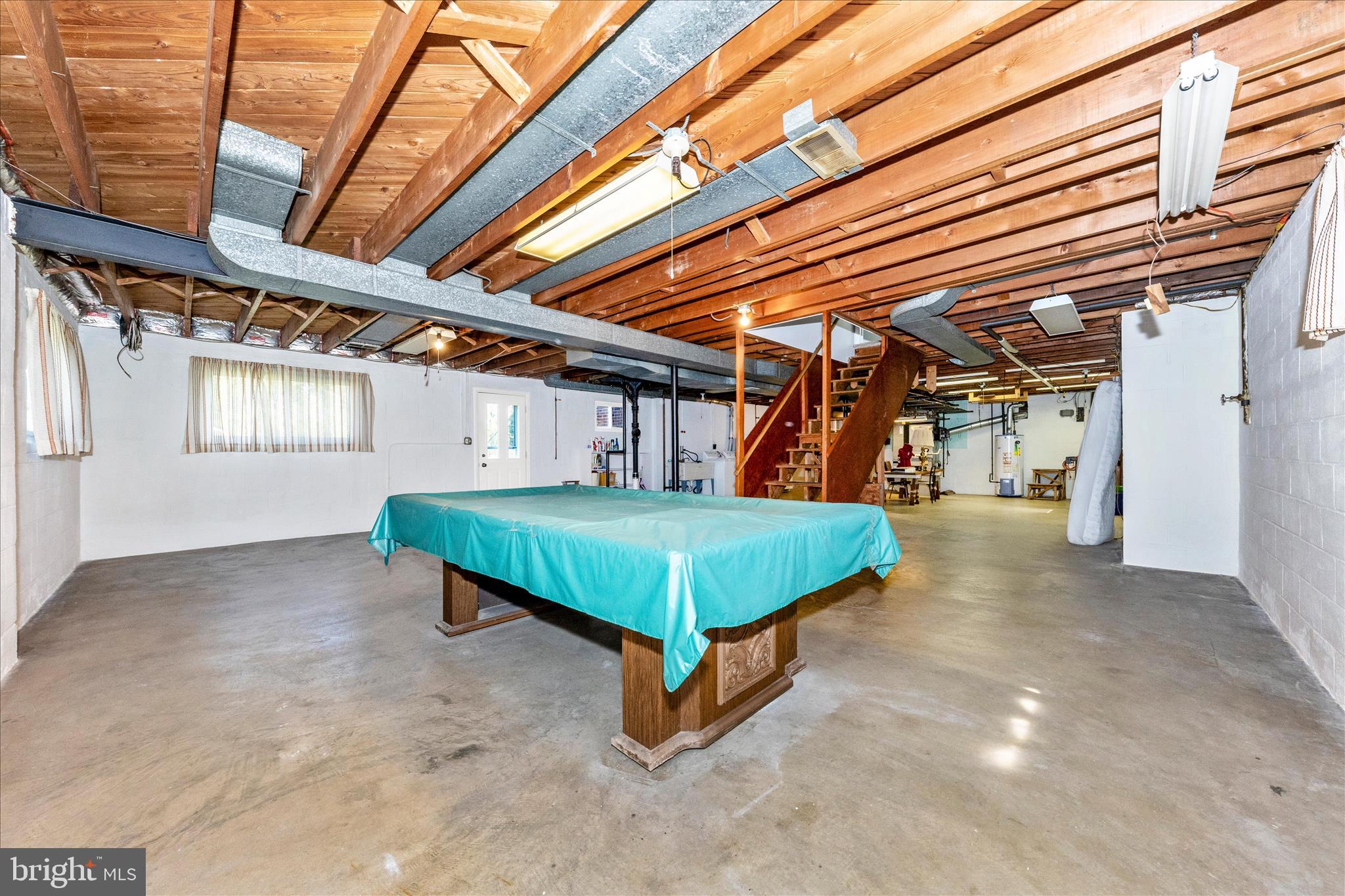 SPRINGBROOK KNOLLS - Residential