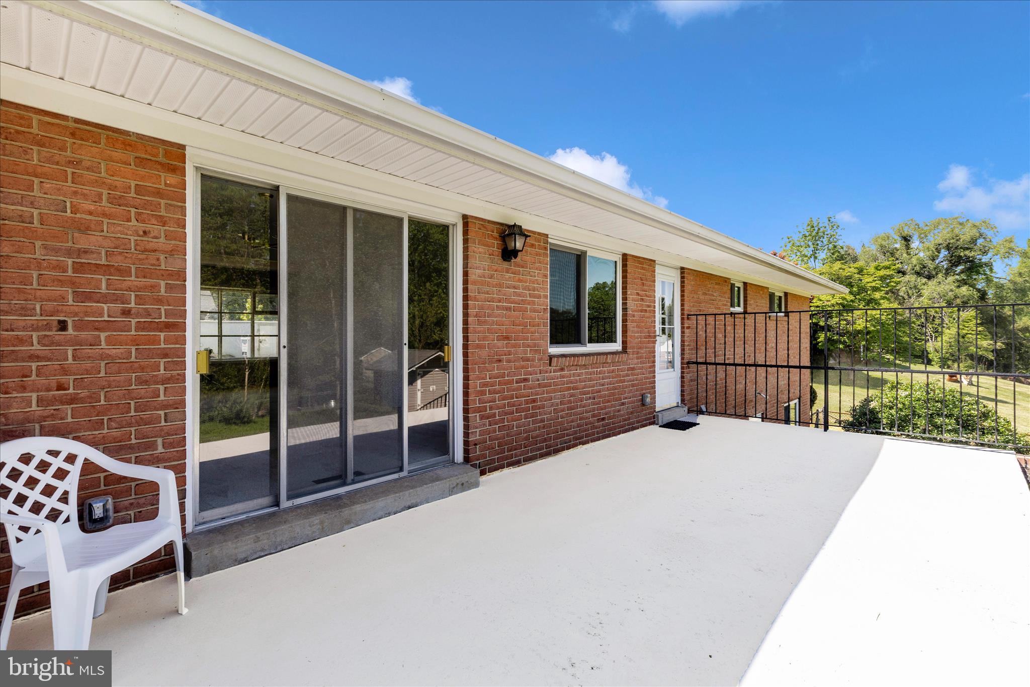 SPRINGBROOK KNOLLS - Residential