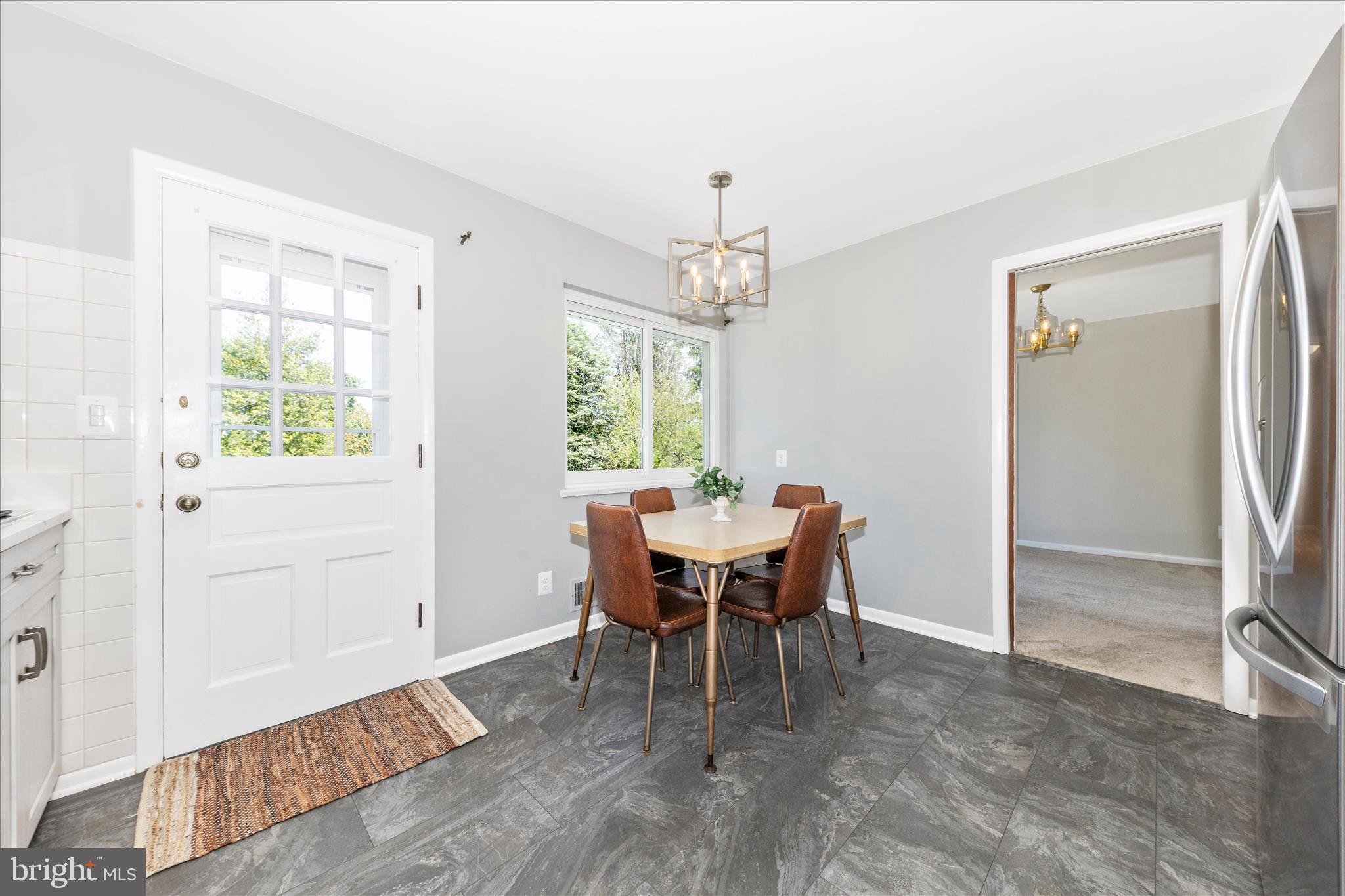 SPRINGBROOK KNOLLS - Residential