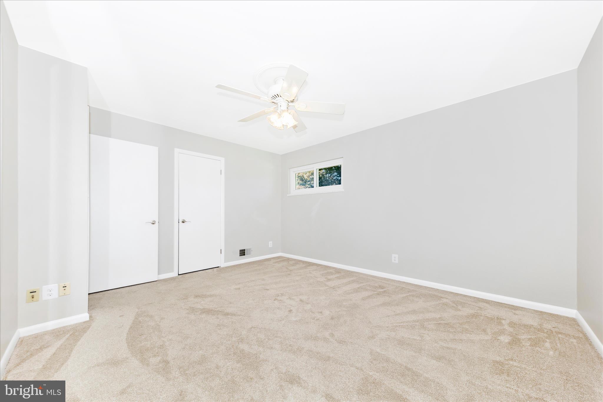 SPRINGBROOK KNOLLS - Residential