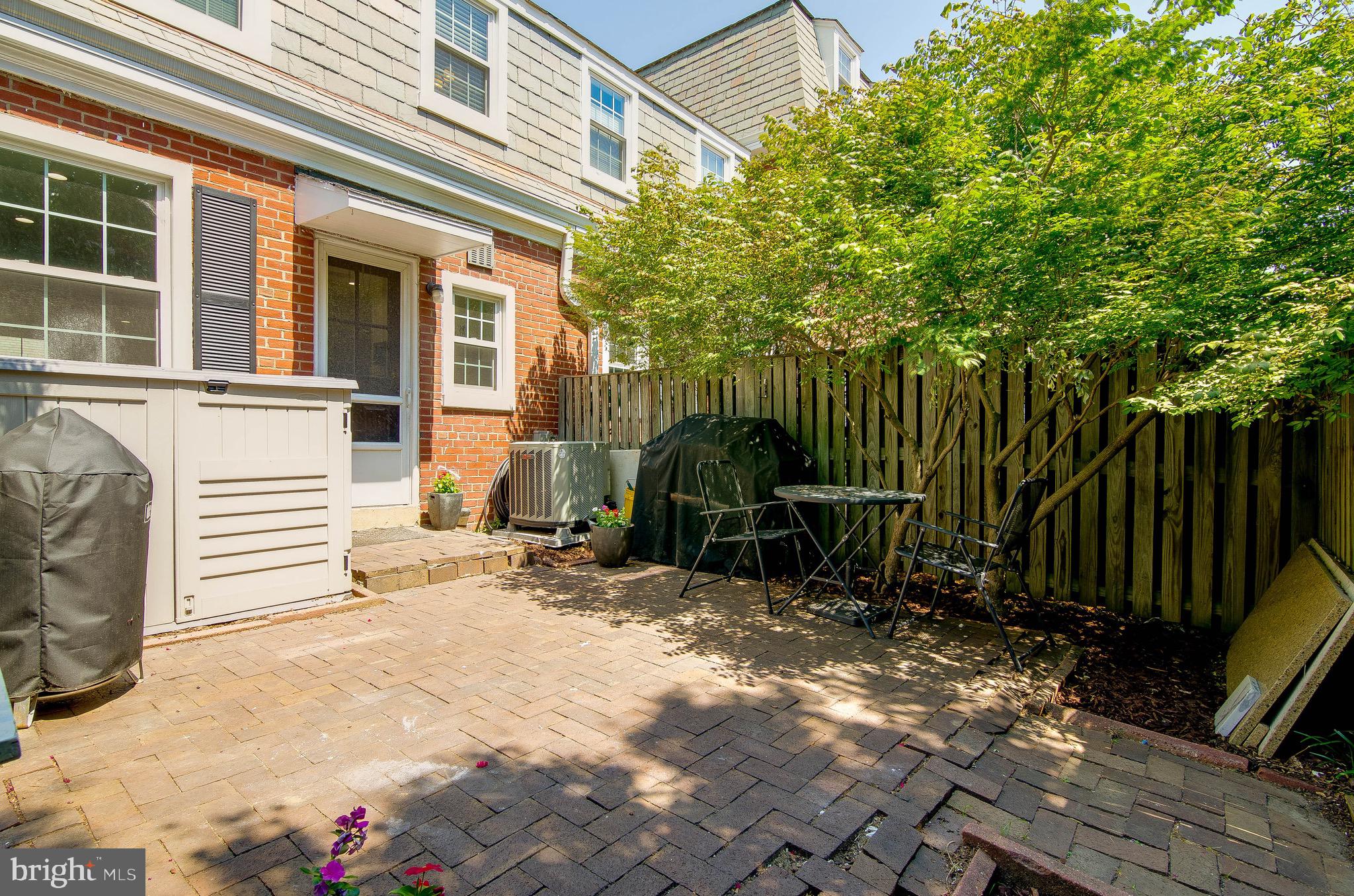 FAIRLINGTON VILLAGES - Residential