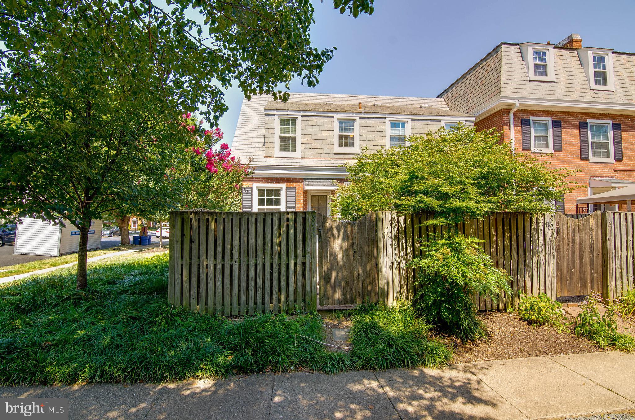 FAIRLINGTON VILLAGES - Residential