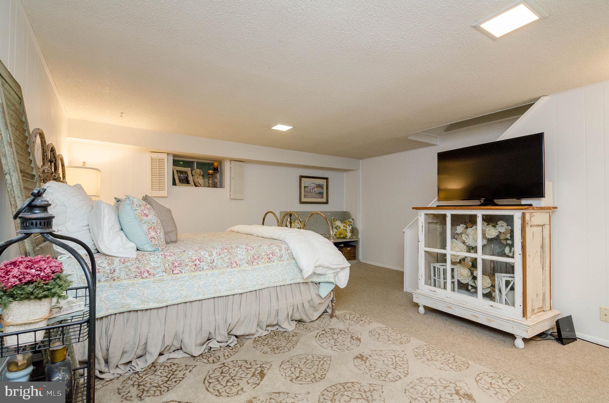 FAIRLINGTON VILLAGES - Residential