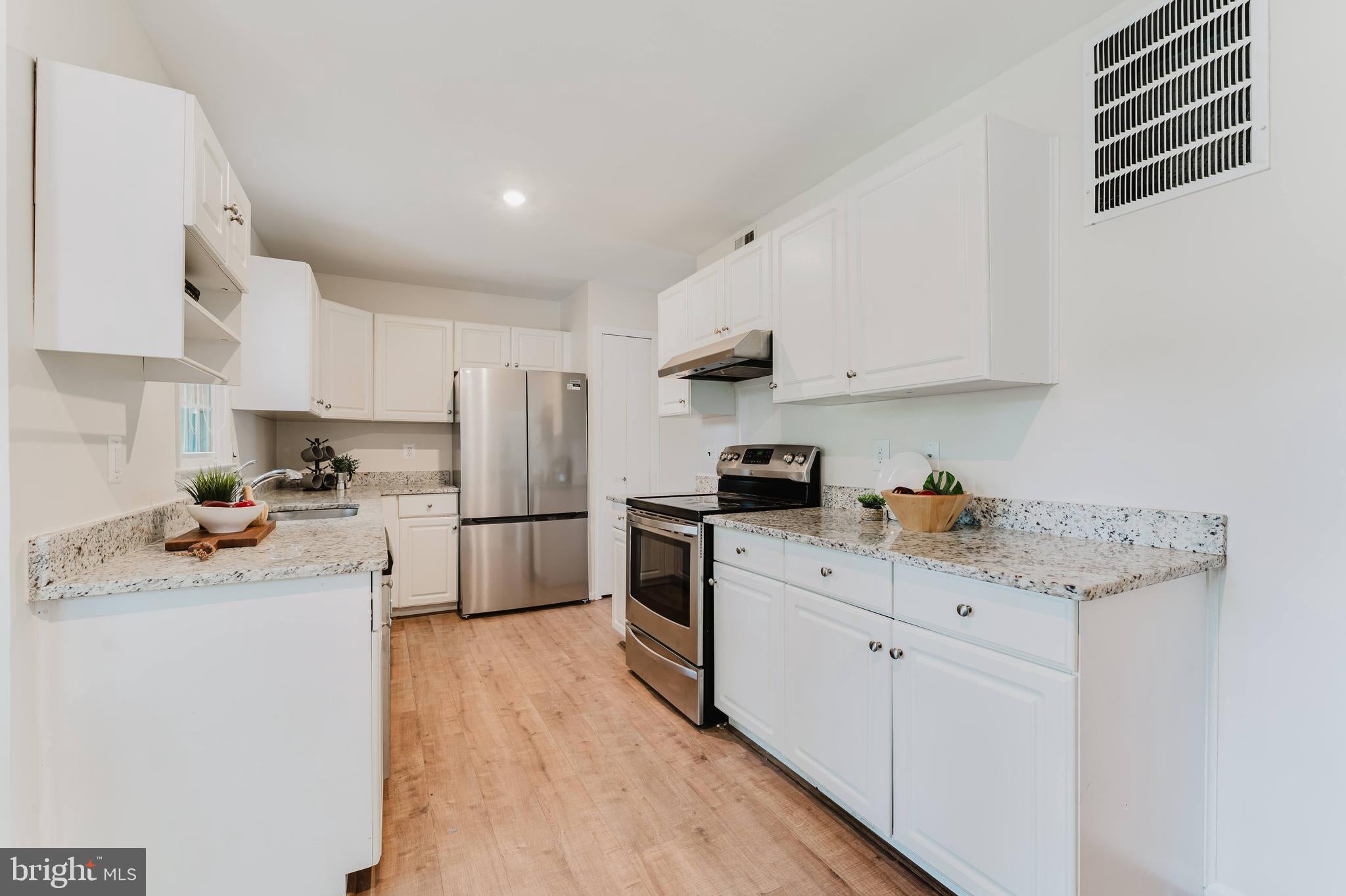9103 BRAMBLE PLACE