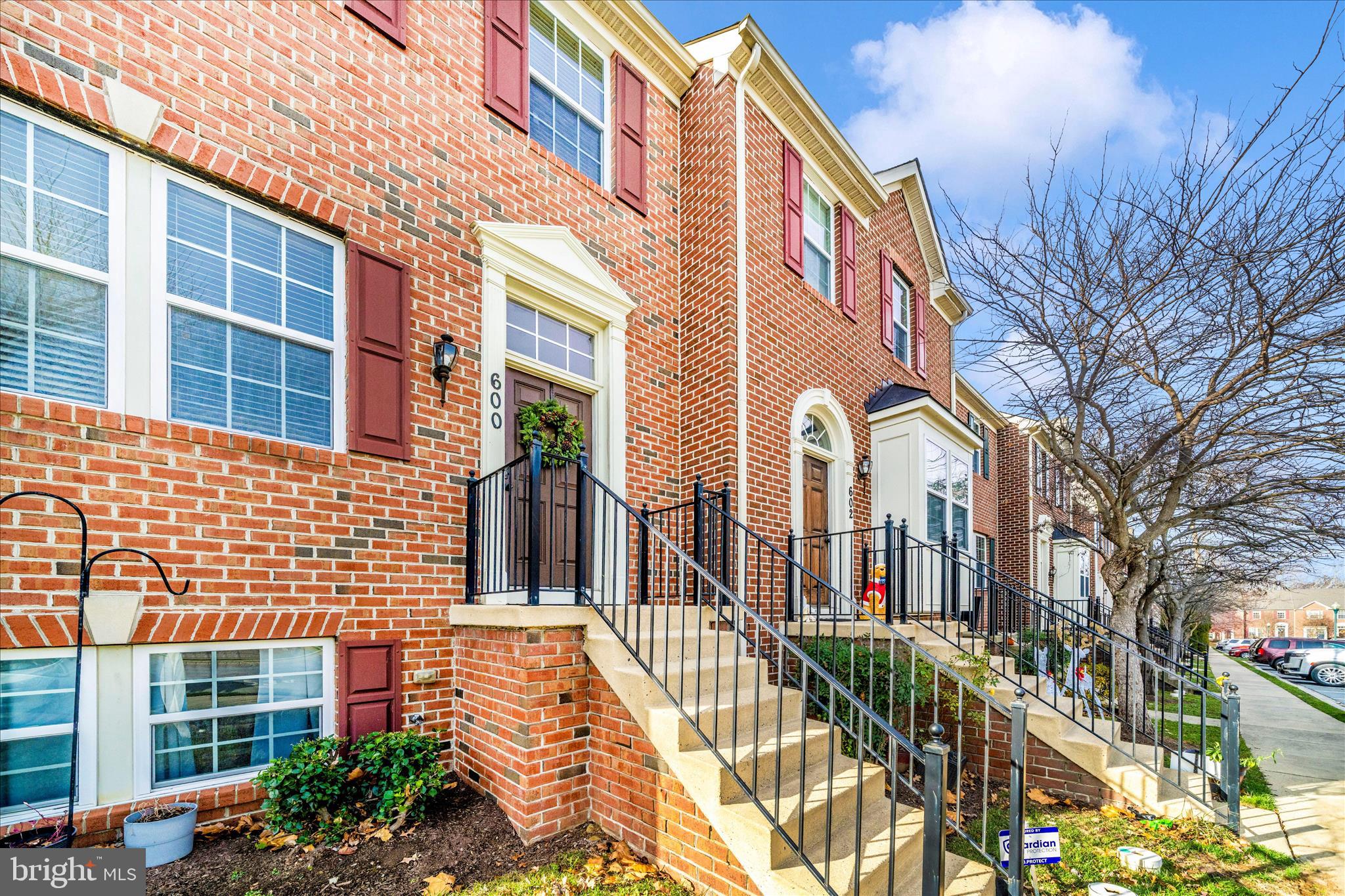 GLENBROOK - Residential