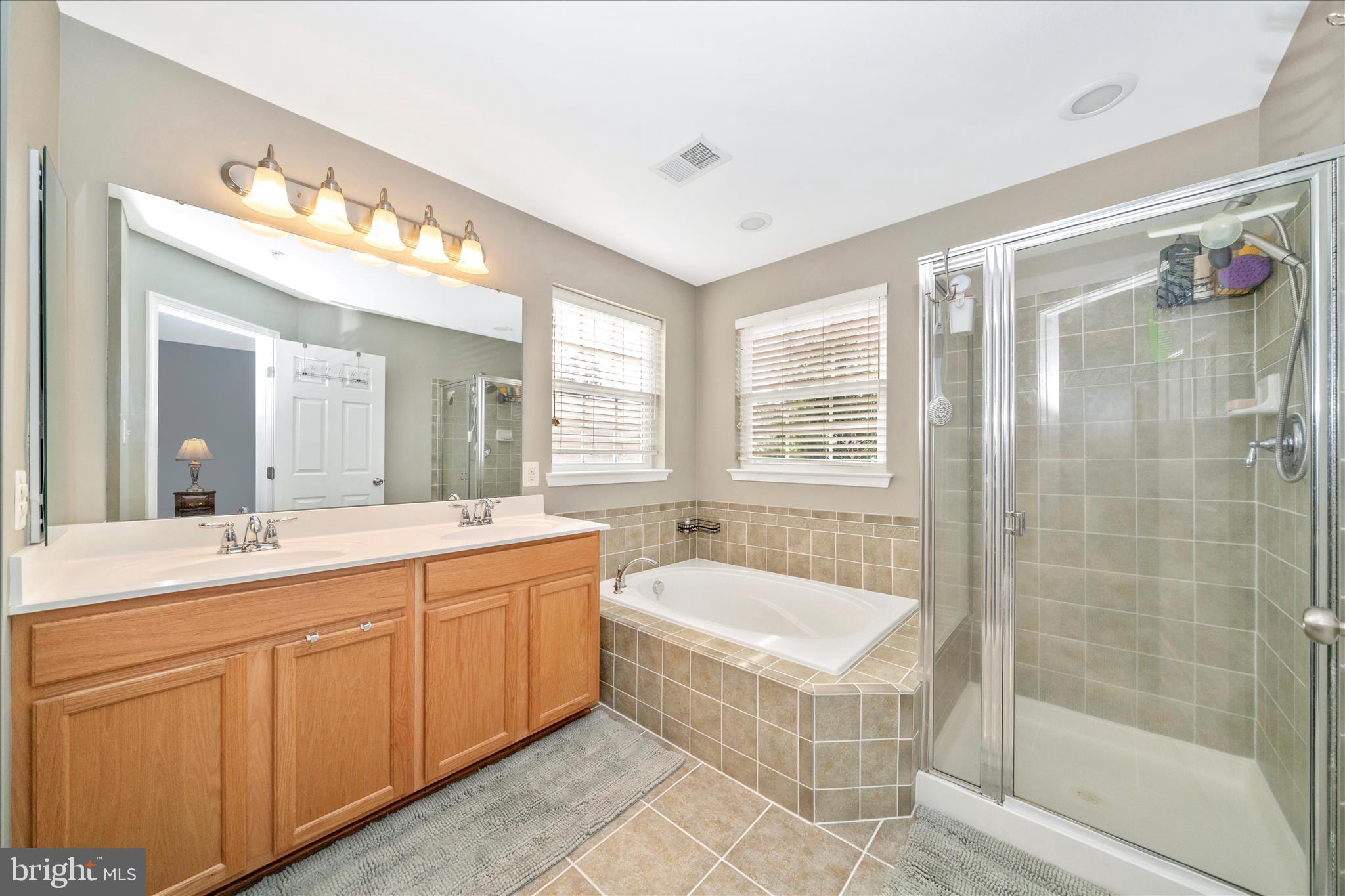 GLENBROOK - Residential