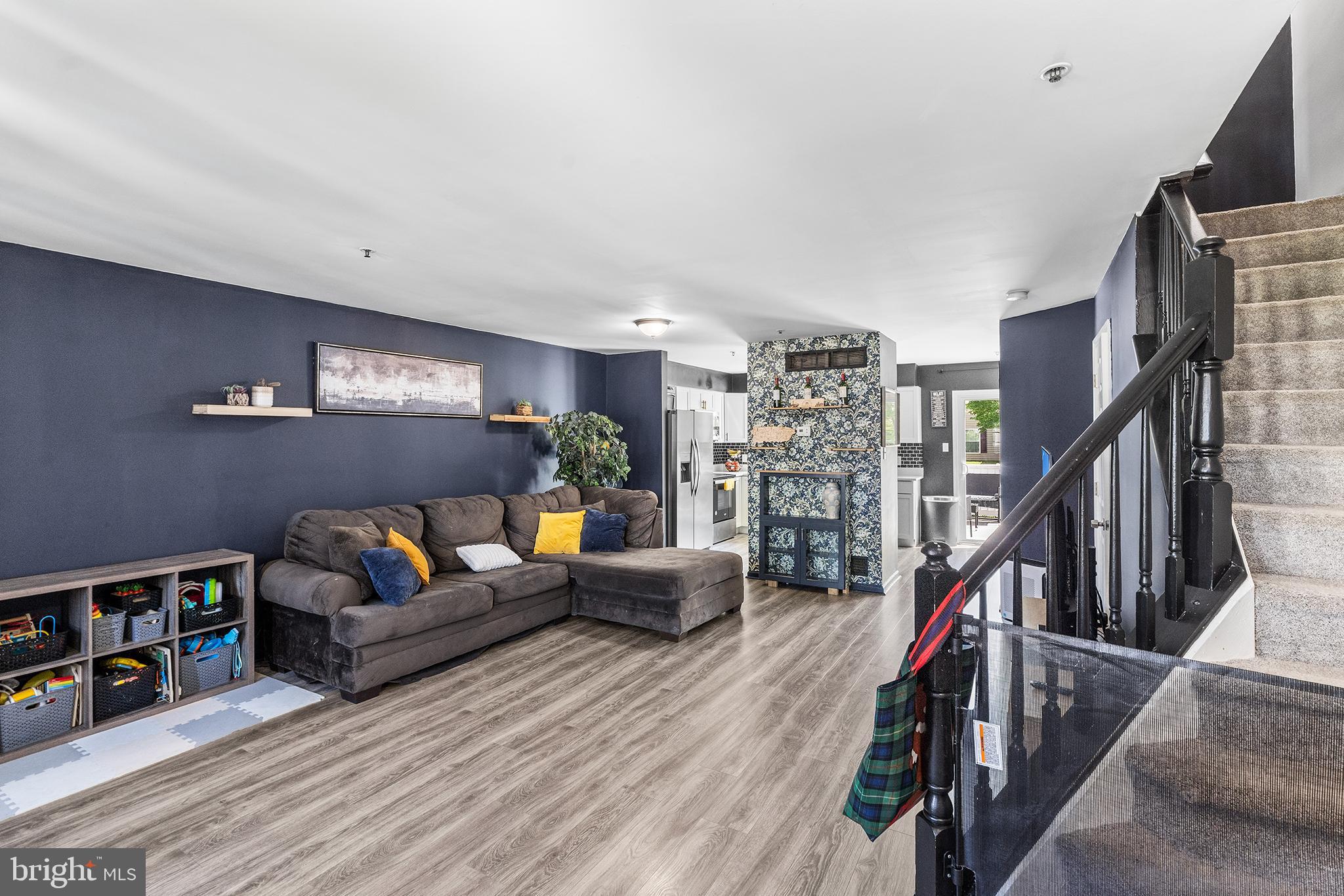 BUTTONWOODS - Residential