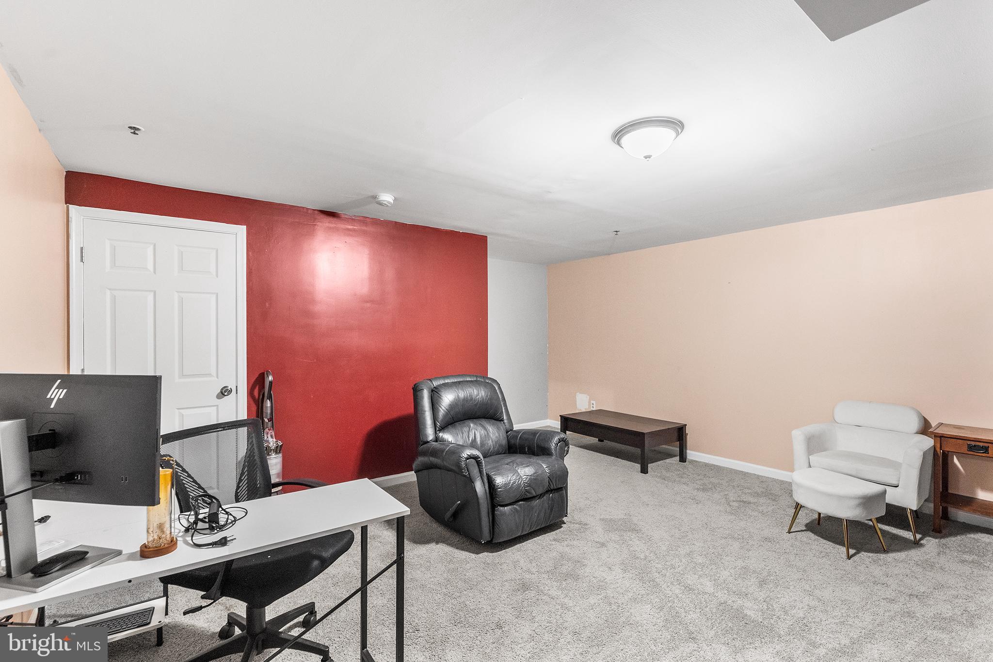 BUTTONWOODS - Residential