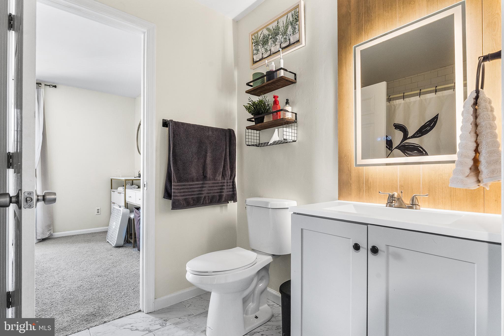 BUTTONWOODS - Residential