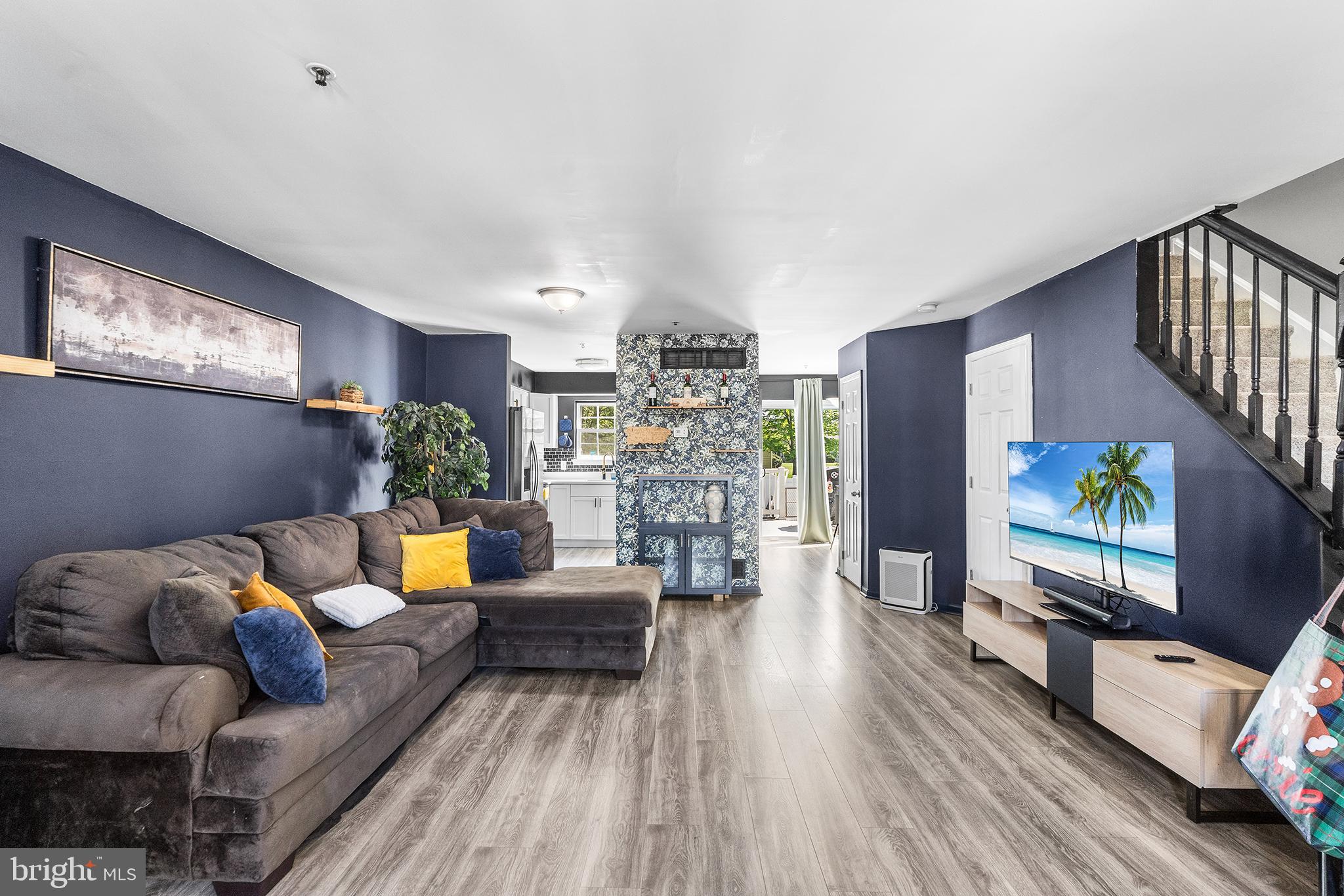 BUTTONWOODS - Residential