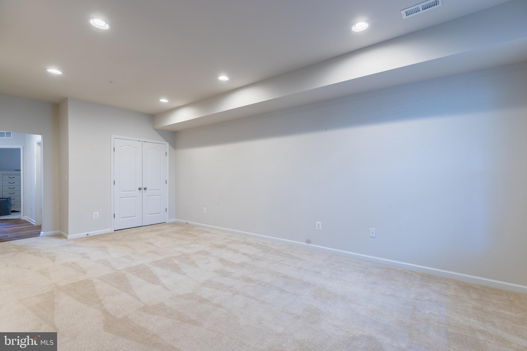 TANYARD COVE - Residential Lease