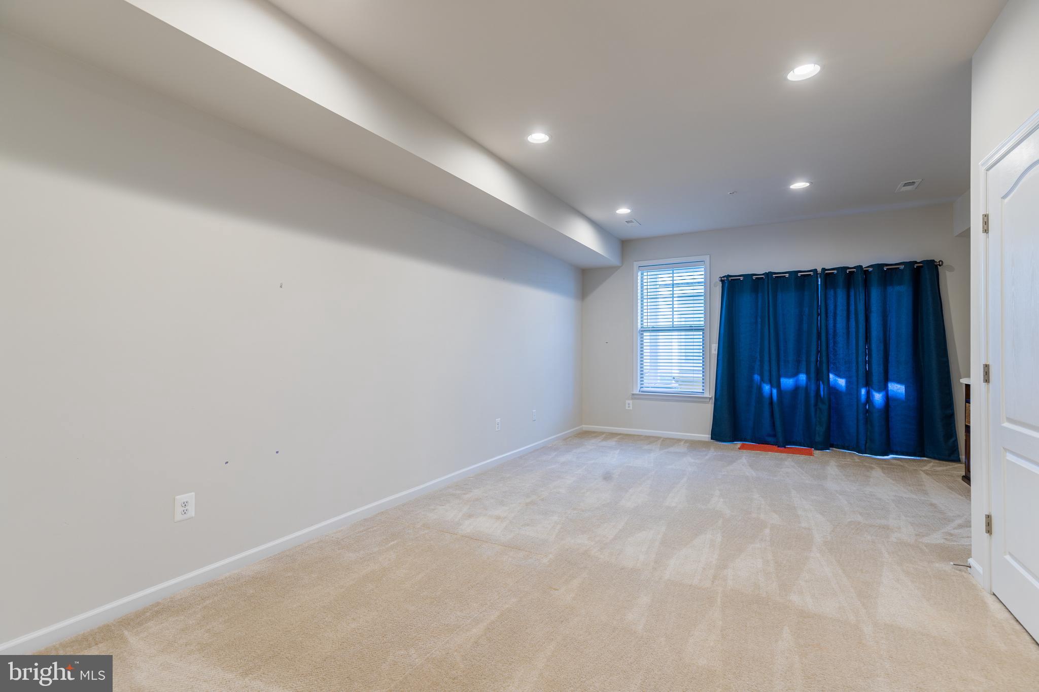 TANYARD COVE - Residential Lease