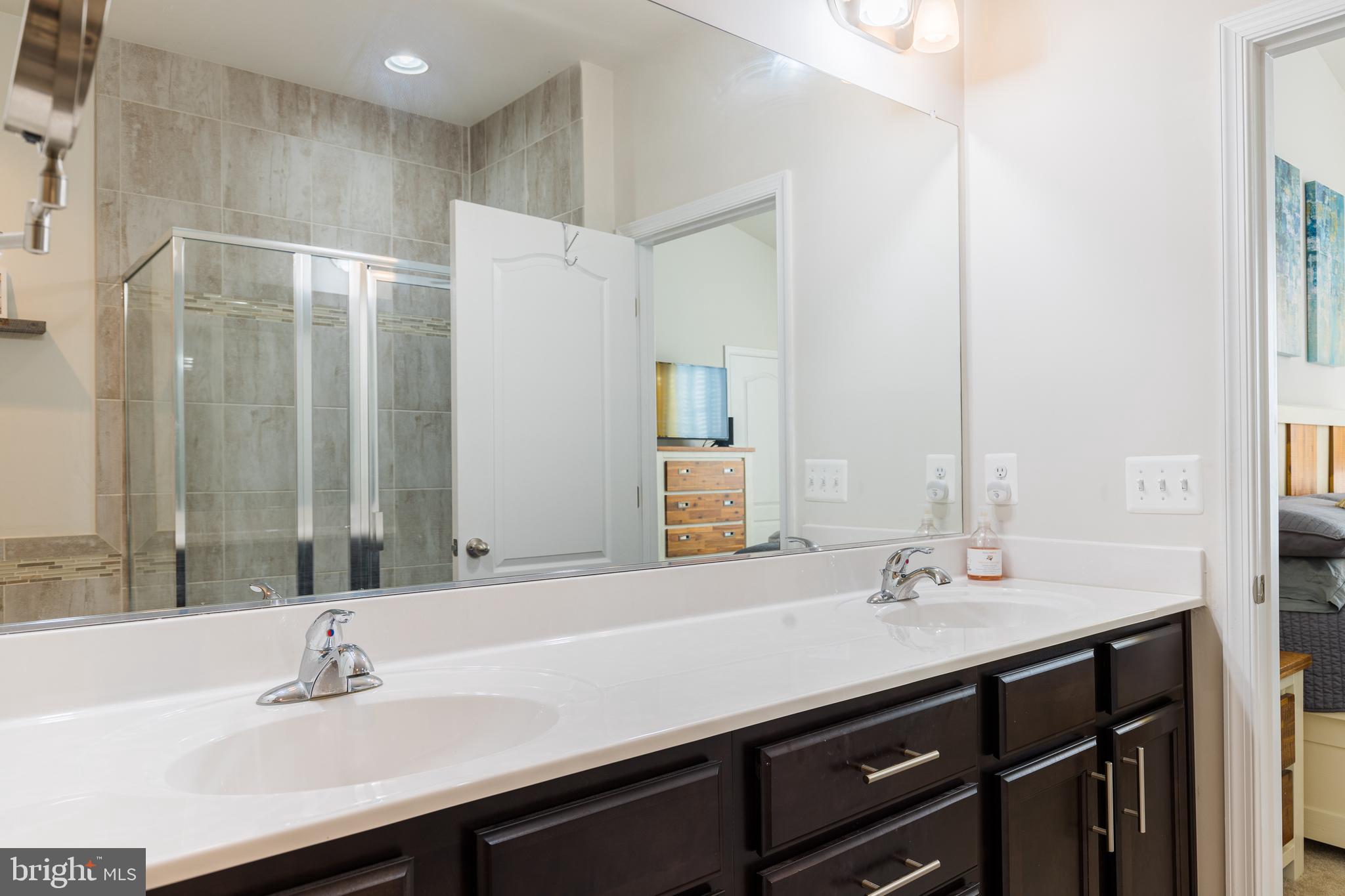 TANYARD COVE - Residential Lease