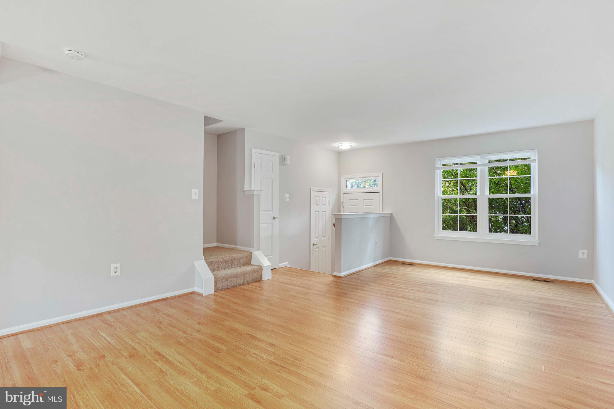 ASHBURN VILLAGE - Residential Lease