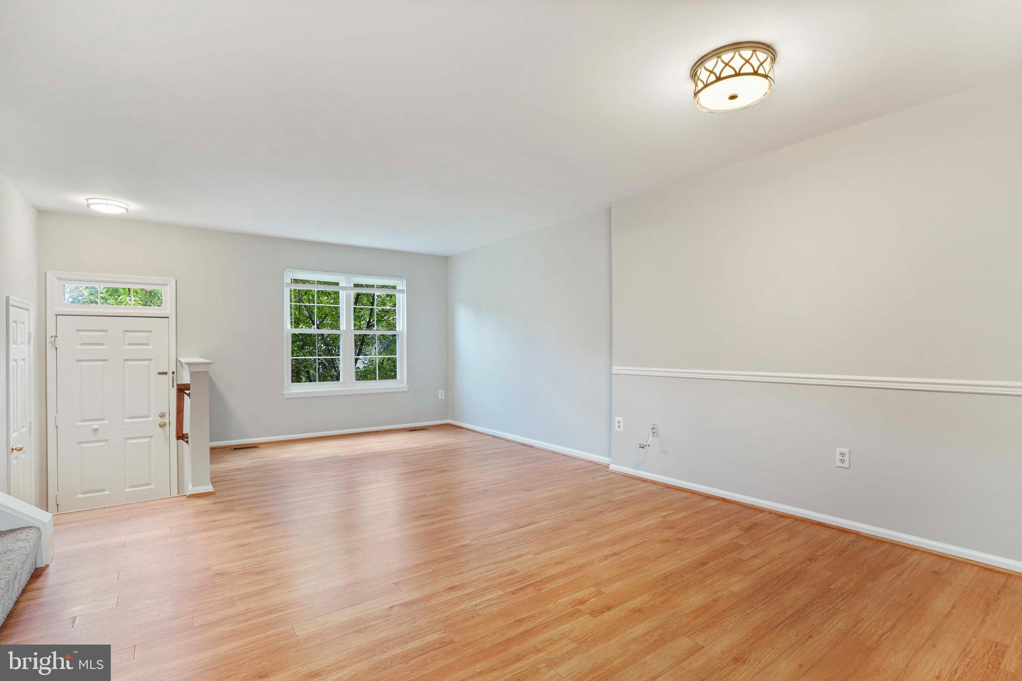 ASHBURN VILLAGE - Residential Lease