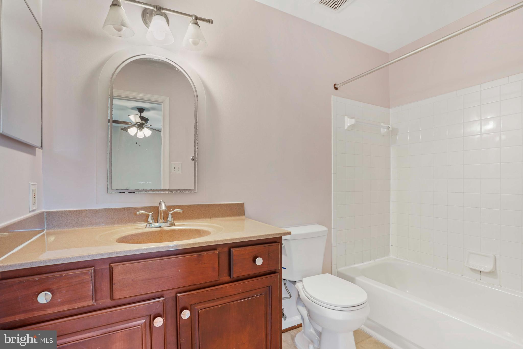 ASHBURN VILLAGE - Residential Lease