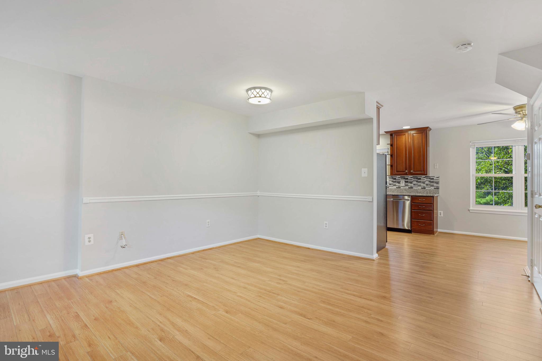 ASHBURN VILLAGE - Residential Lease