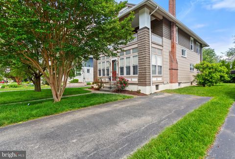 2201 HIGHLAND AVENUE MORTON PA 19070
