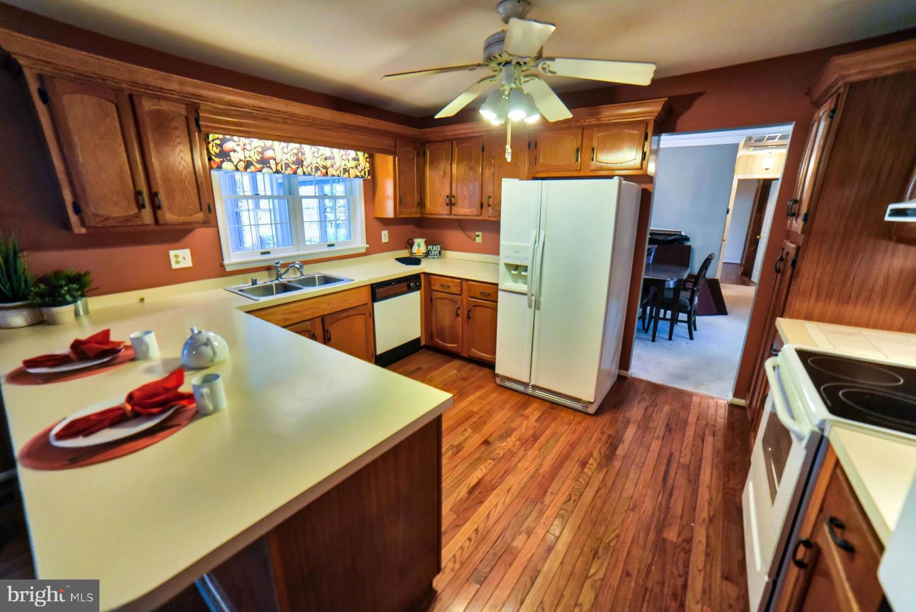 BRETON BAY ESTATES - Residential