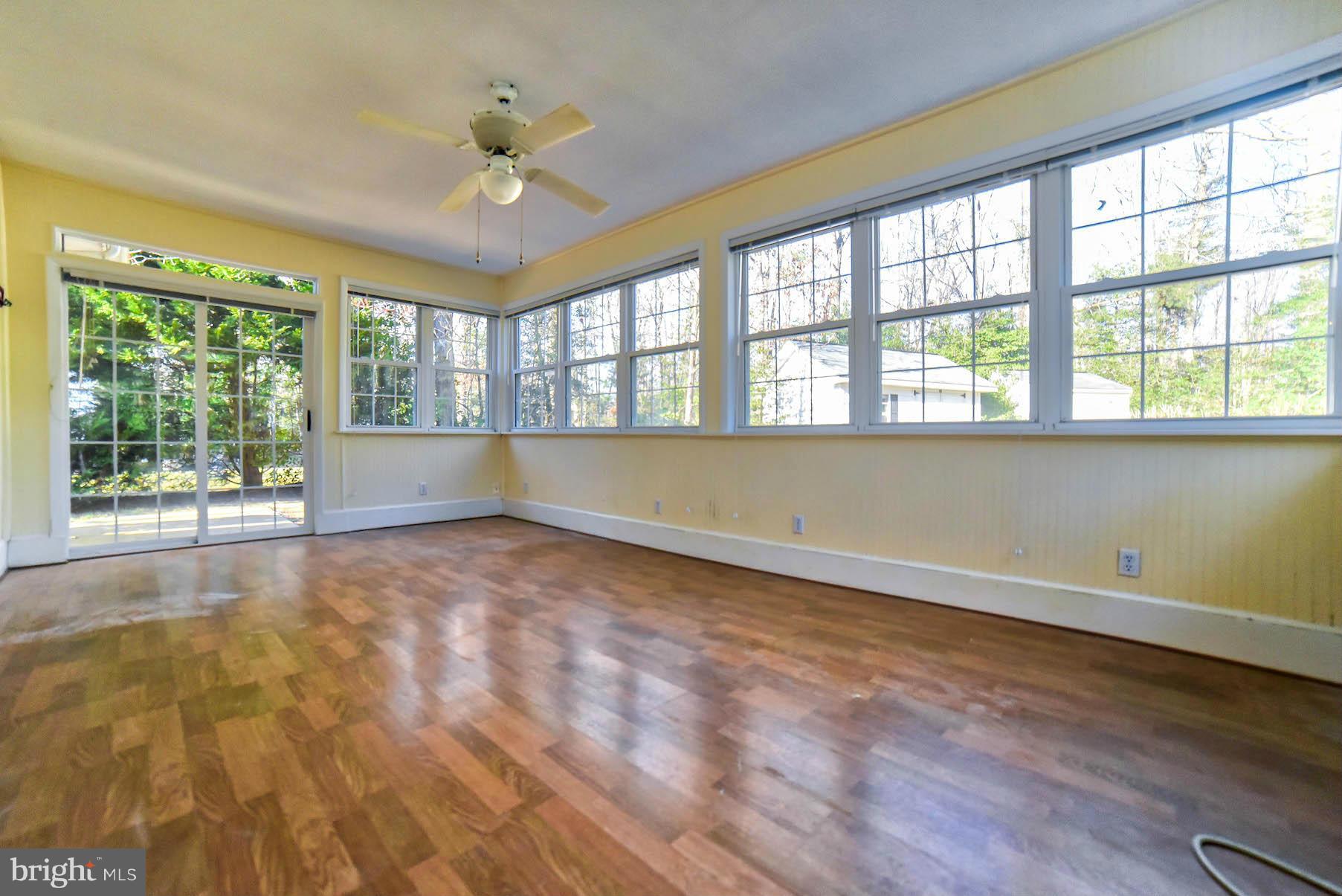 BRETON BAY ESTATES - Residential