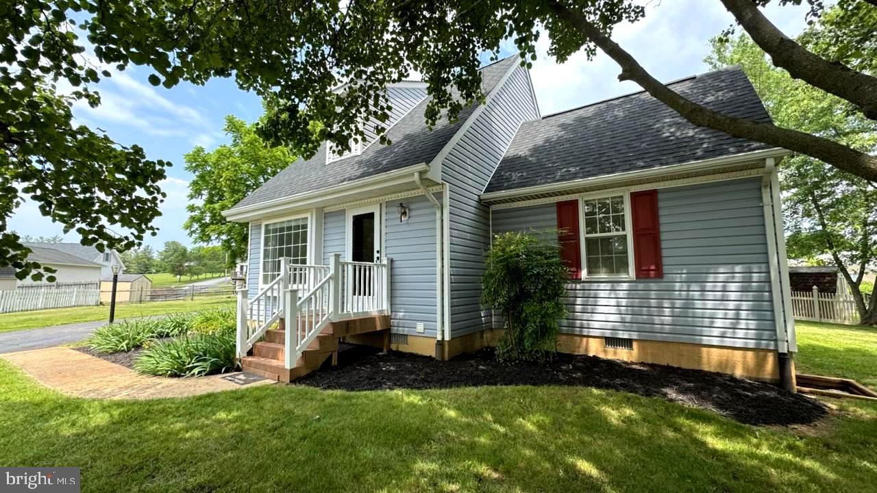 113 SUN BRIAR COURT