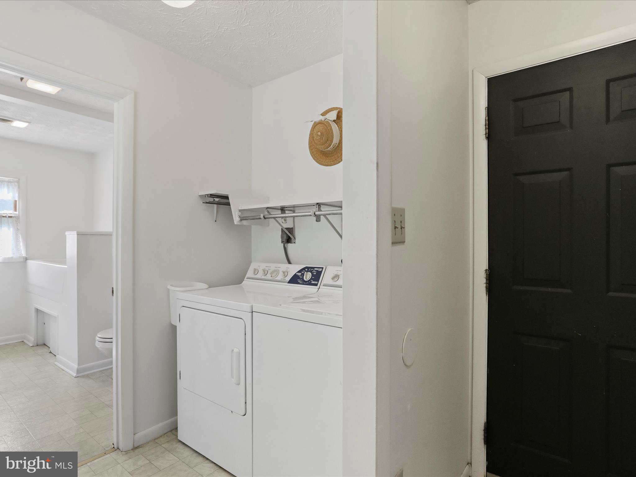 HONEYWOOD ON THE POTOMAC - Residential