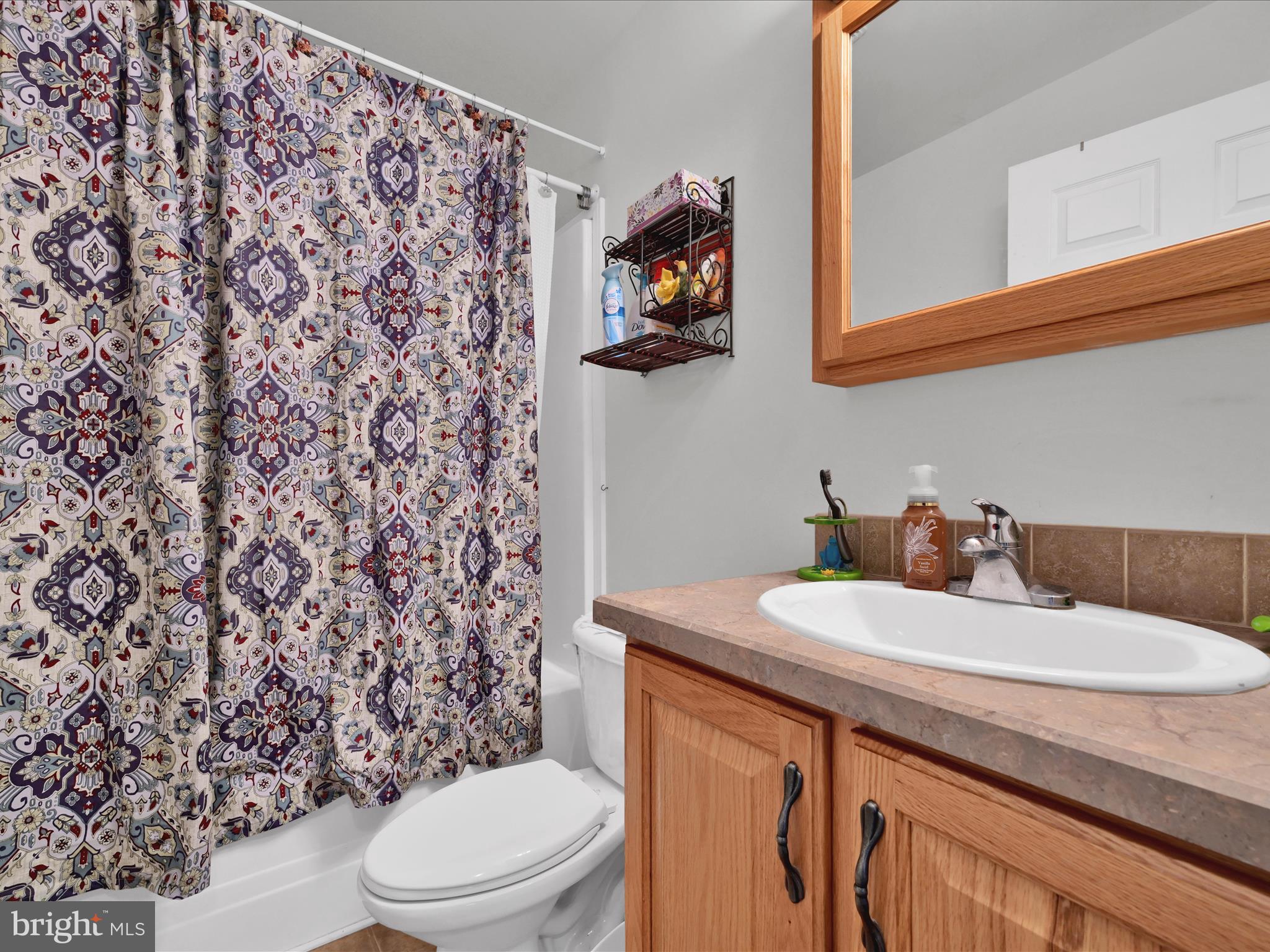 LAKE WYNONAH - Residential