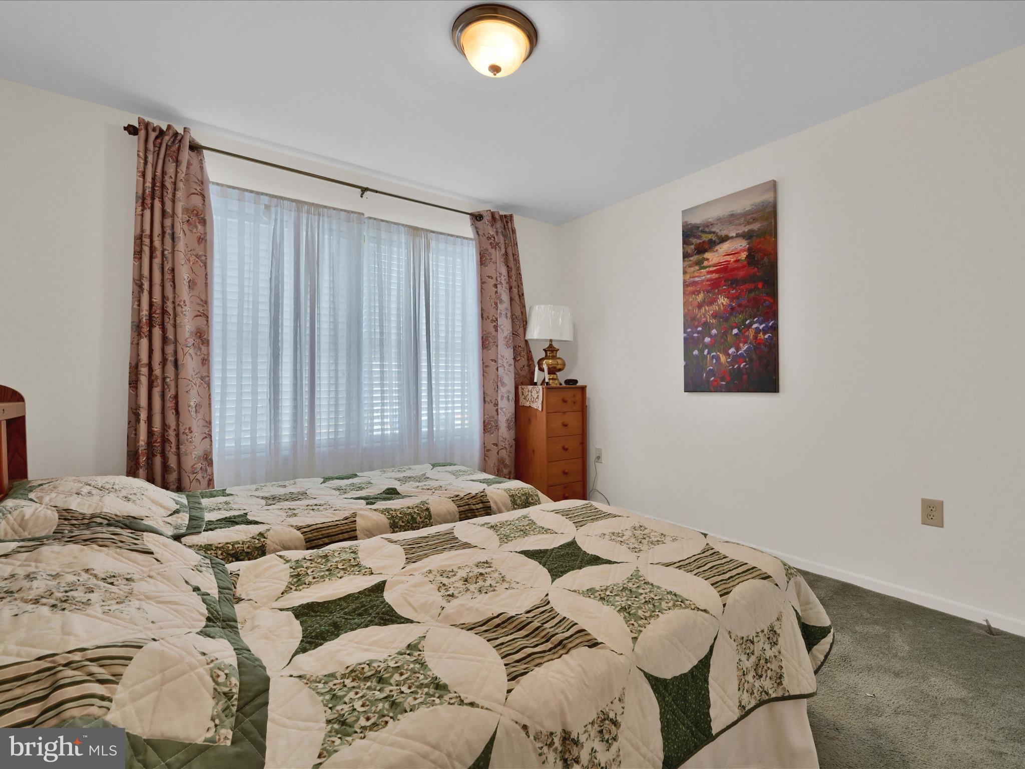 LAKE WYNONAH - Residential