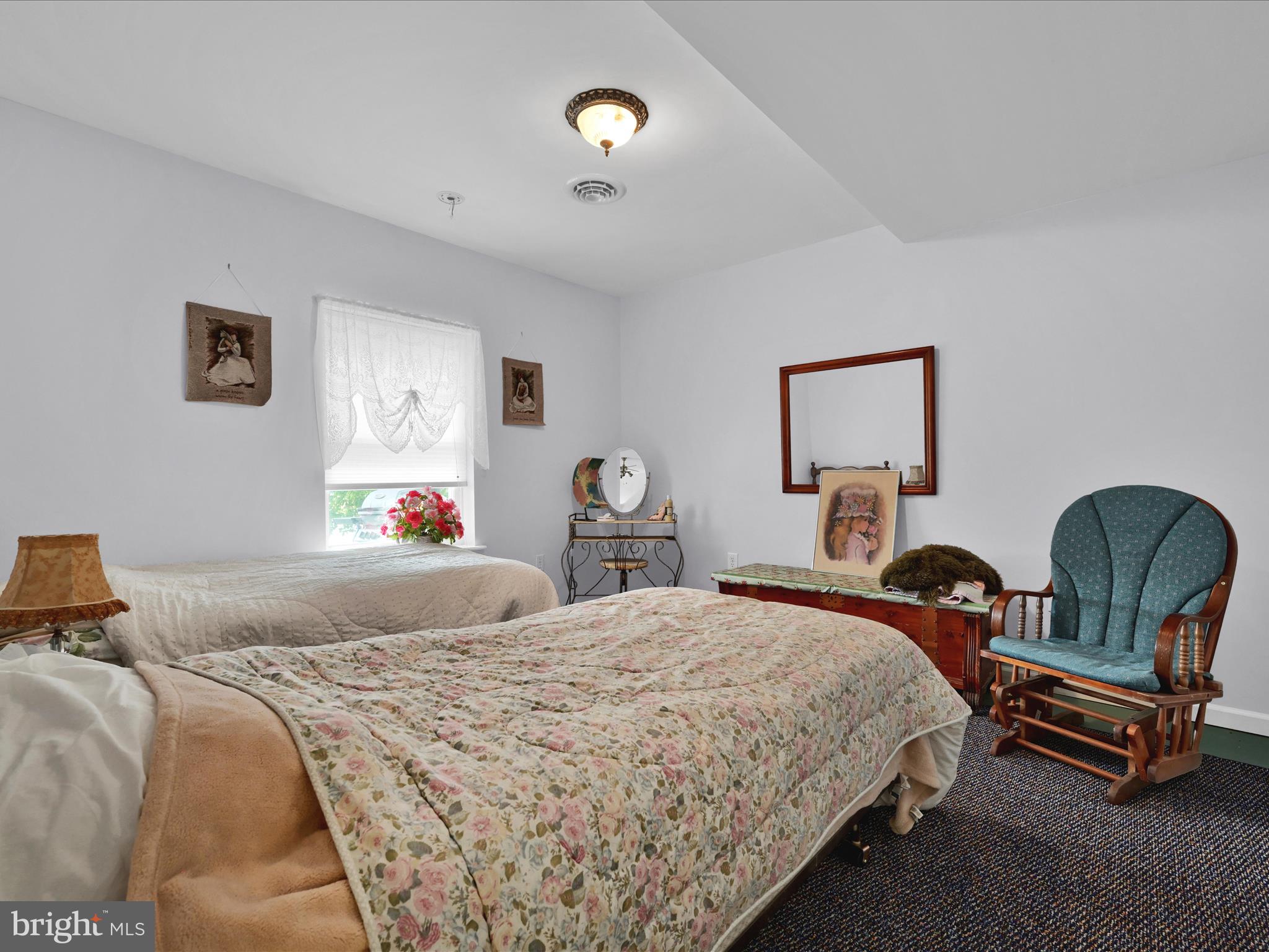 LAKE WYNONAH - Residential