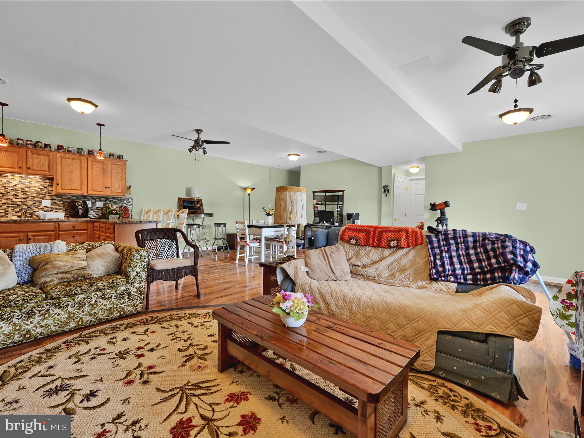 LAKE WYNONAH - Residential