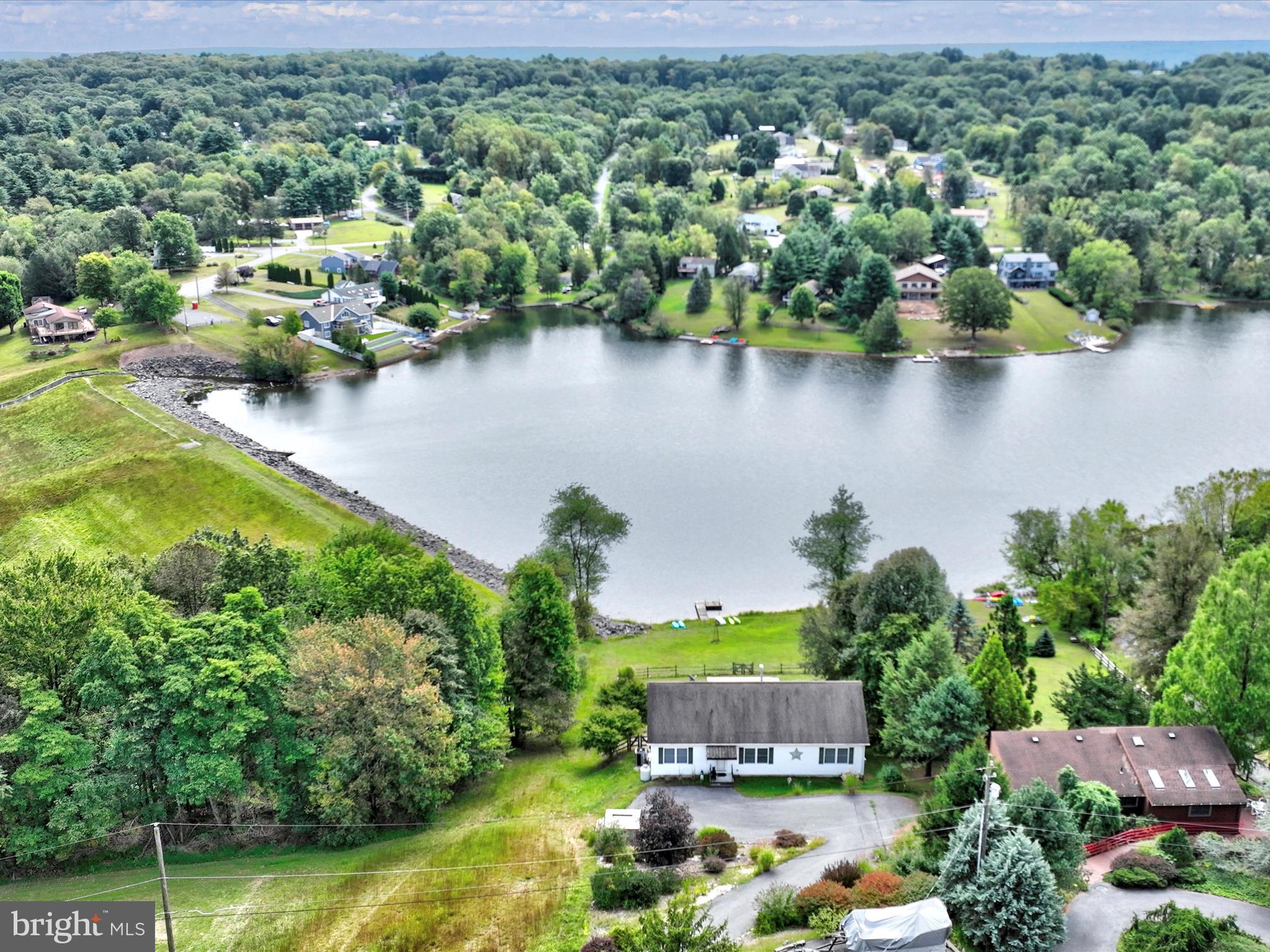 LAKE WYNONAH - Residential