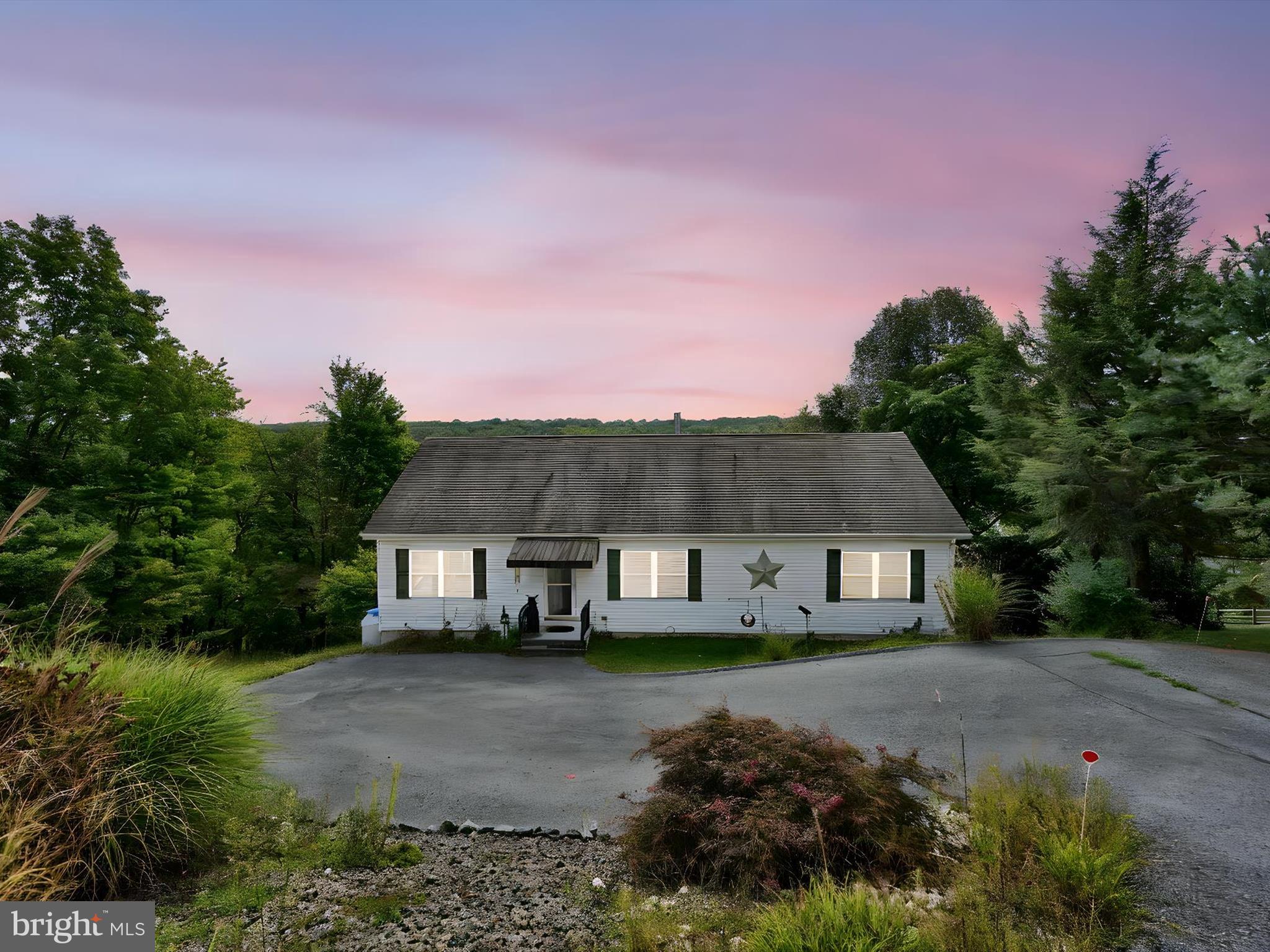 LAKE WYNONAH - Residential