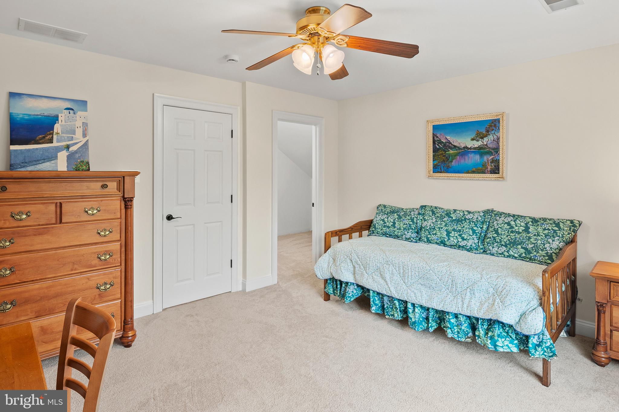 WELLINGTON - Residential