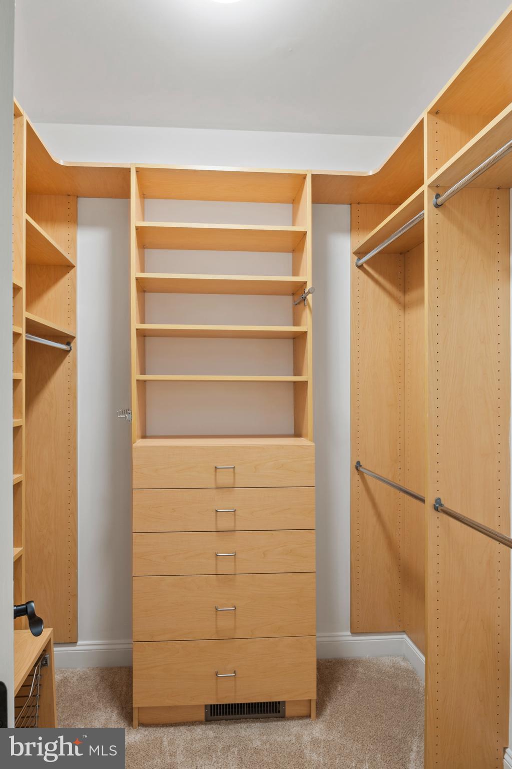 WELLINGTON - Residential